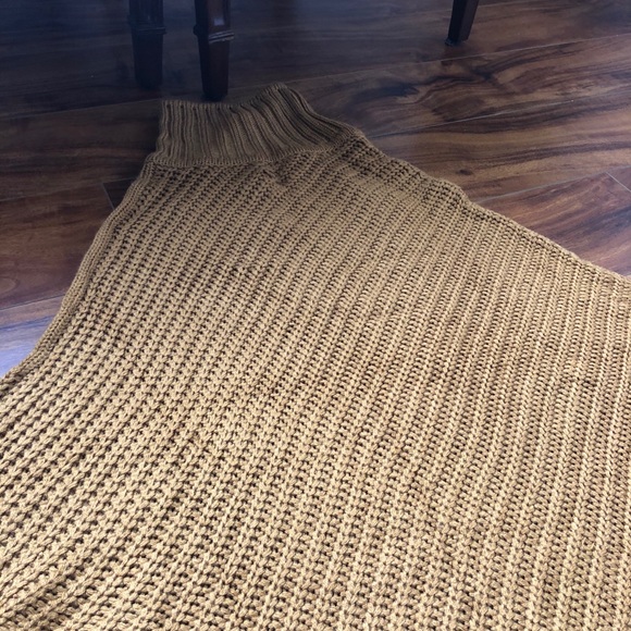 Camel capes - Picture 4 of 8